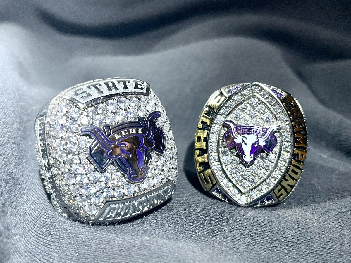 LehiFootball's tweet photo. It’s ring season! #back2back https://t.co/hxxuXG5KFe