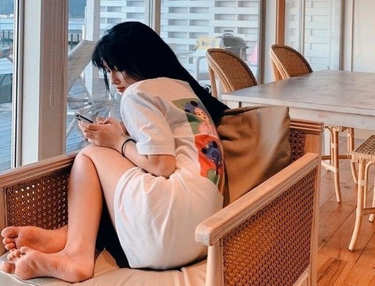 Ada yang minta kiss pagi-pagi. *lapor pak ustad*