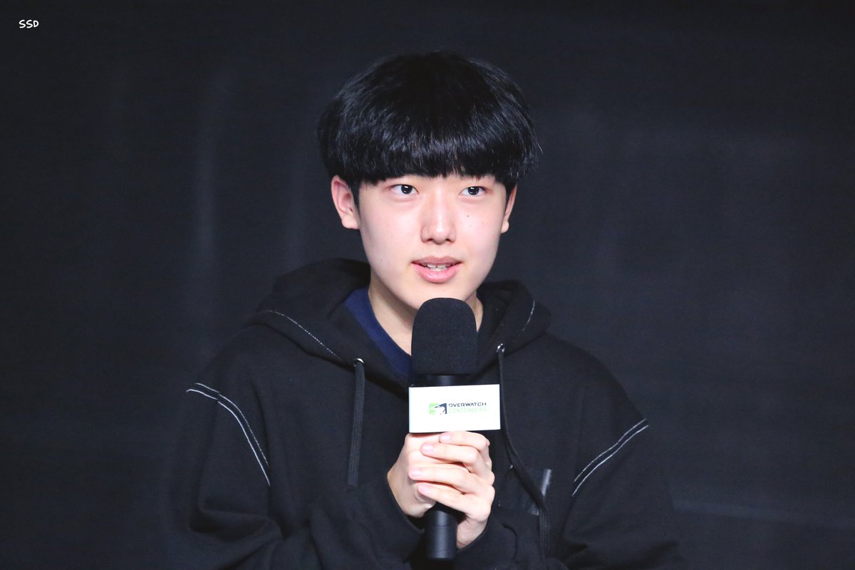 saemdal_pic's tweet photo. 230329 NT RpEN 이승현
#NT #RpEN #이승현 https://t.co/1pFs3i1Oc7
