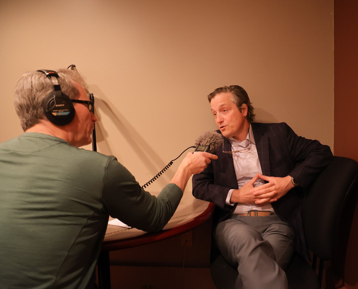 During his visit to <a href="/WKAR/">WKAR from MSU</a>, James HW Clarkson, MD, asst professor of surgery <a href="/MSUMD/">MSU College of Human Medicine</a>, had a chat with <a href="/RussGRNnWhite/">Russ White</a> on his innovative use of #VirtualReality in performing hand &amp; wrist procedures on awake patients at the <a href="/msuhealthcare/">MSU Health Care</a> surgery clinic. wkar.org/show/msu-today…