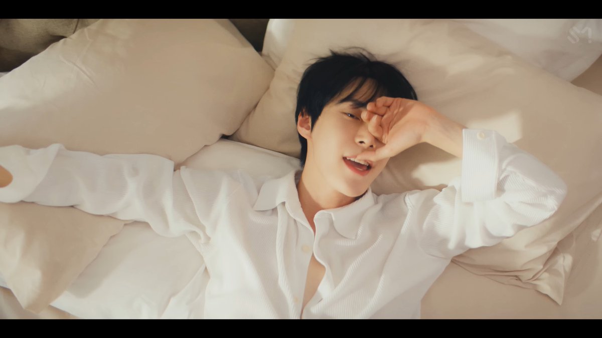 MarketTingKPOP's tweet image. #BaseNote ตัวแทนของ โดยอง
.
เป็นกลิ่นสุดท้ายที่จะอยู่กับเรานานที่สุด แต่มักจะเปลี่ยนแปลงไปตามกลิ่นของคนที่ฉีดนั่นเอง