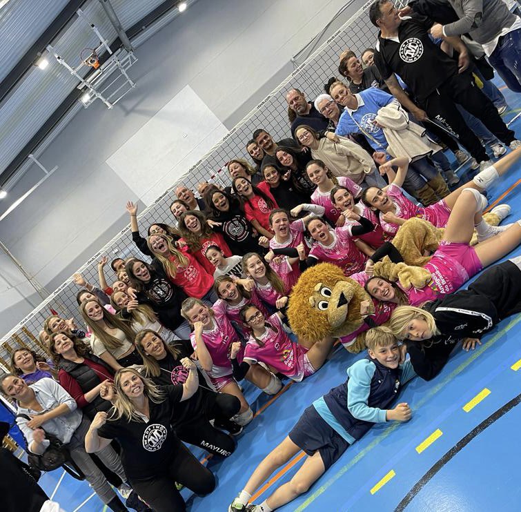 Ser MAYURQA es soñar en grande, rodearnos de gente que nos permite ser nosotros mismos, es volar tan alto como queramos y tan lejos como deseamos. Pero, sobre todo, es ser FELICES 😜
Ocurre en #BALEARES y muchos saben de eso #valors