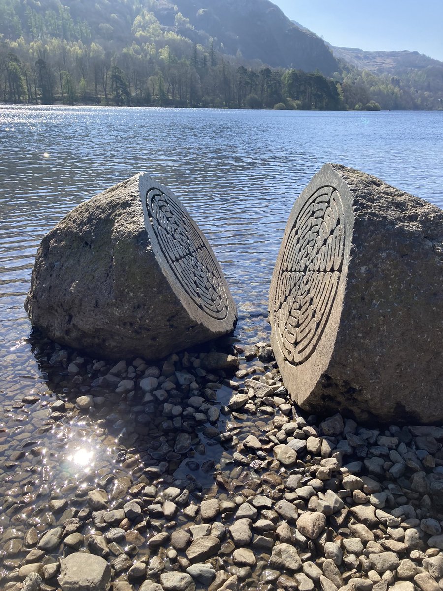 lynn3528's tweet photo. A glorious day in the Lakes #Derwentwater #Keswick #MilleniumStone #CalfCloseBay https://t.co/h4800Y58X9