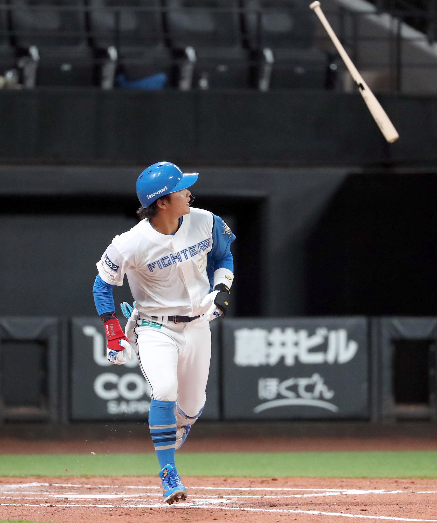 日本ハムファイターズ奈良間大己選手実使用バット 予想外の幕切れ！奈良間大己バースデーHR＆同点タイムリー、淺間