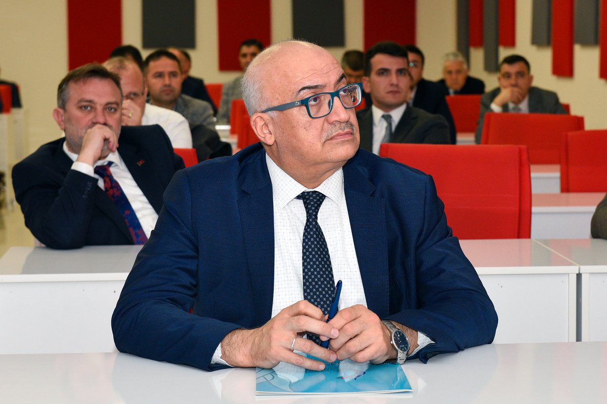 mcbu1992's tweet photo. Manisa İl Koordinasyon Kurulu 2023 Yılı I. Dönem Değerlendirme Toplantısı Gerçekleşti

@ManisaValiligi #ManisaValiliği #ManisaCelalBayarÜniversitesi #ProfDrAhmetAtaç #MCBÜrektör #MCBÜ https://t.co/NU352021kn