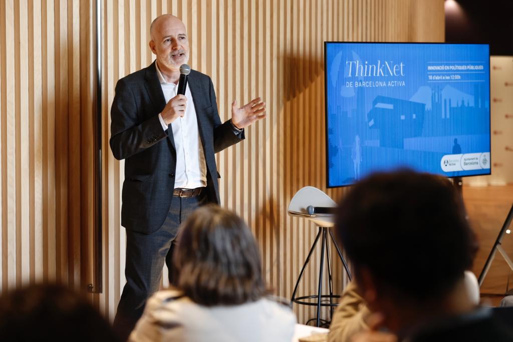 barcelonactiva's tweet photo. El director general de @barcelonactiva, @felixortega, reflexiona sobre el #ThinkNet:
"Vam començar fa un parell d’anys i teníem molt clar que ens cal pensar, innovar, actuar i transformar. Caminem cap a una metodologia que tingui resultats, donant retorn sobre el que estem fent". https://t.co/zTZw170bxP