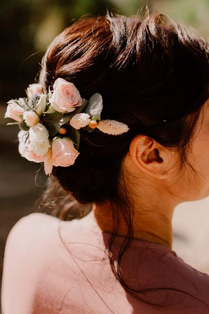 LilieSegato's tweet photo. Mariage Olivia et Bastien en juillet, dans un domaine provençal. 
Un thème voyage vintage au couleurs chaudes relevées de touche bleus un mélange délicat de pampa, rose terracotta, des fleurs sechées, mise en scene par mes soins
#domainedurayolPourret
#CarolineRobiPhotographie https://t.co/9DJPzhztr0