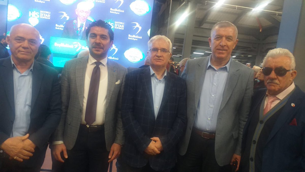 CB Adayımız <a href="/kilicdarogluk/">Kemal Kılıçdaroğlu</a> , <a href="/SaadetPartisi/">Saadet Partisi</a> GB <a href="/T_Karamollaoglu/">Temel Karamollaoğlu</a> İBB Başk. <a href="/ekrem_imamoglu/">Ekrem İmamoğlu</a> katıldığı camii açılışı ve <a href="/beylikduzubeltr/">Beylikdüzü Belediyesi</a> ve <a href="/mmuratcalik/">Mehmet Murat Çalık</a> ‘nin organize ettiği Kadir Gecesi İftarına teşkilatımız olarak katıldık. 

<a href="/alibabacan/">Ali Babacan</a> <a href="/drerhanerol/">Dr. Erhan Erol</a> <a href="/onder_karaburun/">Önder Karaburun</a> <a href="/devapartisi/">DEVA Partisi</a>