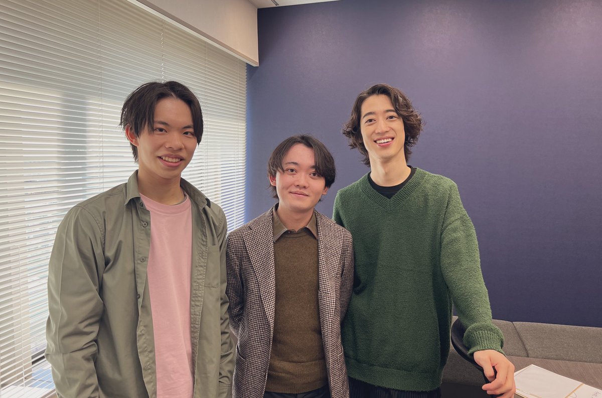 kaito_mrmt's tweet photo. 本日月刊ショパンの販売日ですが、尊敬する角野先輩@880hz と一緒にOBとして、ピアノの会の現会長さん@Rhapsody_math と鼎談させていただきました。お二人の軽快なトークについていくのに必死な僕が見られます
 
#月刊ショパン https://t.co/6uShEpLkfd