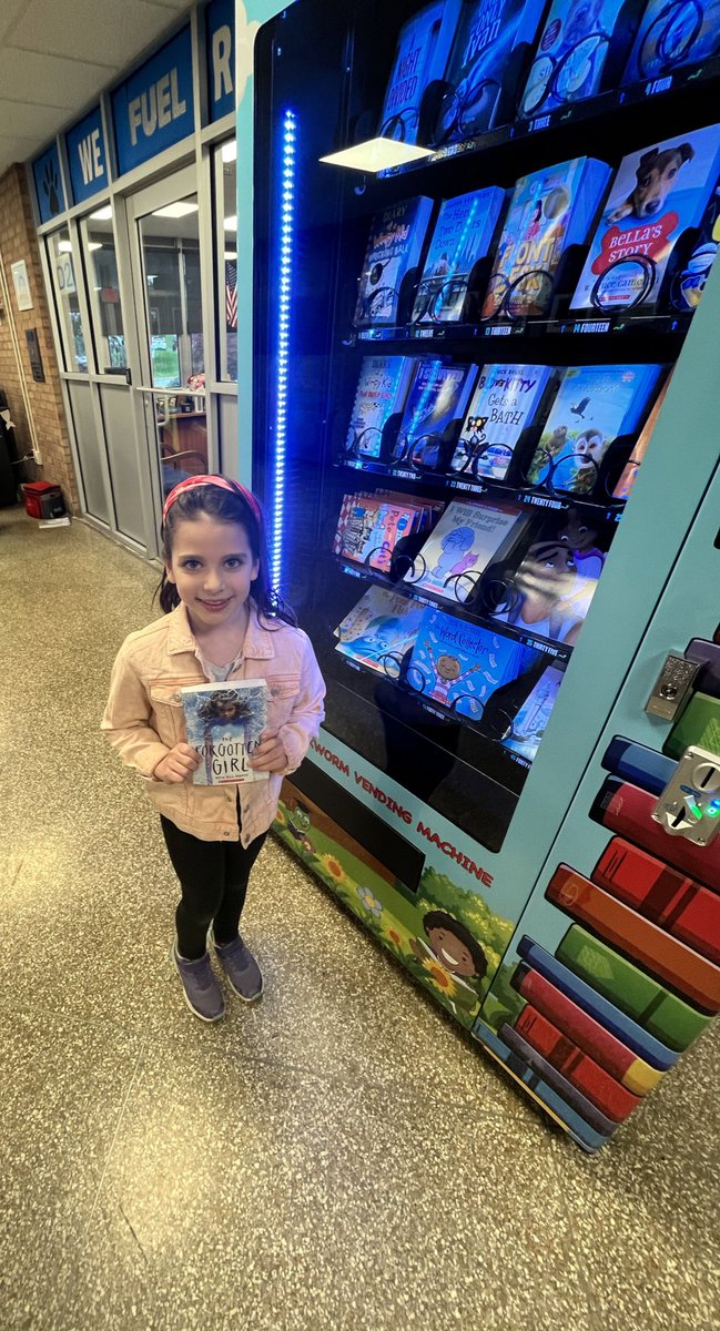 ConnorCougars's tweet photo. Congratulations to Noa from Mrs. Kearneyโs class! She earned 10 character points and received a coin for the book vending machine!! #RPCREADS ๐พ๐#ConnorCougarsCare @rpccougarspta https://t.co/he50QXMMYz