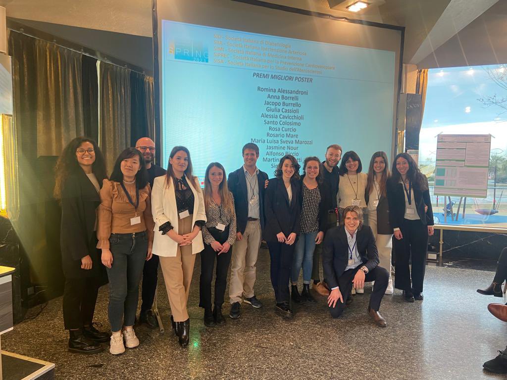 FBarattaMD's tweet photo. This Is The End.
Gironate di scienza, studio e risate.
Perché tutto fa networking
#SISA #SpringMeeting2023 https://t.co/Xs4O99l0lF