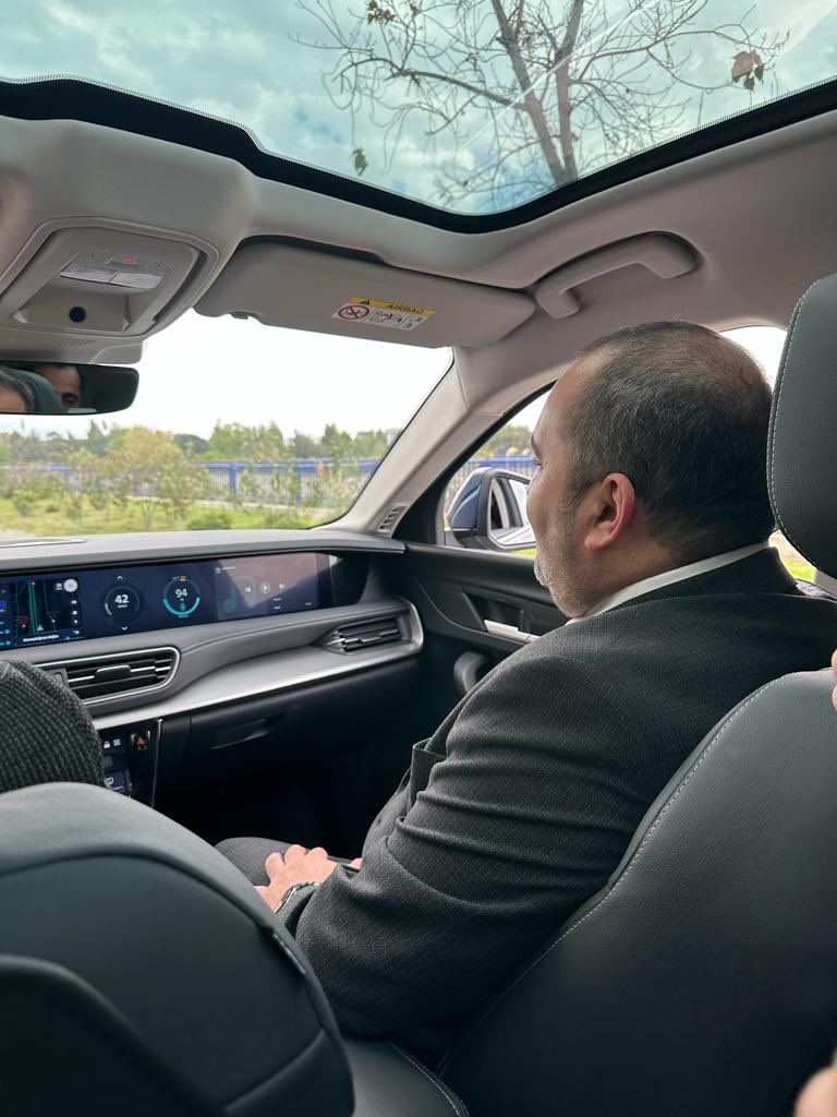 Gençlik ve Spor Bakanımız ve Milletvekili Adayımız Sn. <a href="/kasapoglu/">Dr. Mehmet Kasapoğlu</a> ve Türkiye’nin en genç Milletvekili adayı Sn. Nisa Alptekin ile birlikte  İlçe Binamızı ziyaret etti. Milli aracımız Togg’u da yakından inceledik ☺️

<a href="/erkankandemir/">Erkan Kandemir</a> <a href="/Bilalsaygili/">Bilal Saygılı</a> <a href="/nailkocabas35/">Nail KOCABAŞ 🇹🇷</a>