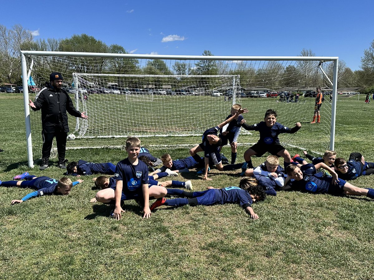 SportingAR's tweet image. Congratulations to the 2013 Boys PSG for earning the Champions title at the Dr. Pepper Classic in Springfield. They played up a year and it was their very first 9v9 tournament. Way to work hard!
#SportingArkansas #weARsporting