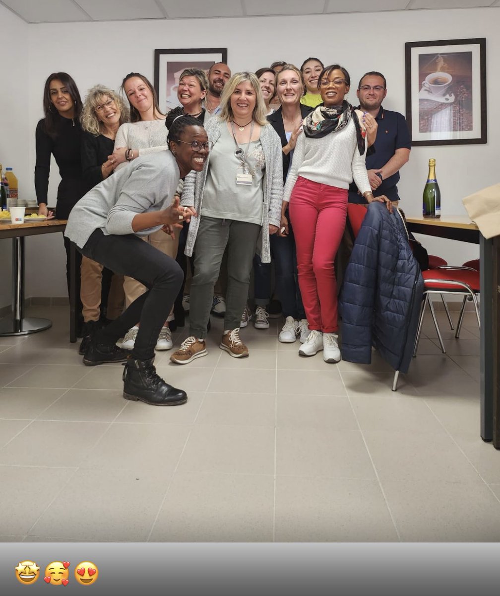 MSAServicesPA's tweet image. Encore une super formation #Décodage qui se termine 😭Pôle emploi et Msa Services Formation au service des métiers du Grand Âge !  10 nouveaux professionnels de Valeurs grâce à l&apos;agence #poleemploi #saintraphael  #saad