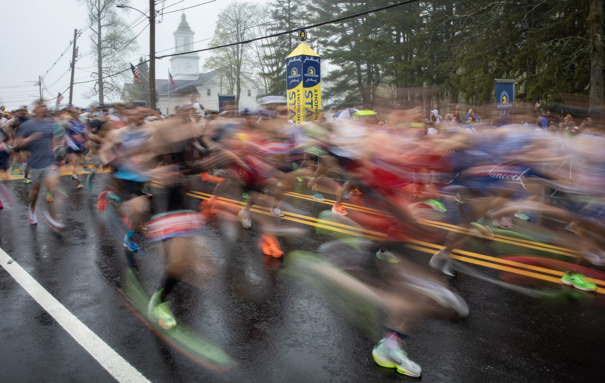 Here's a photo from the start of yesterday's 127th #BostonMarathon - light rain, but a lot of energy! More photos here: wbur.fm/43FpFTF