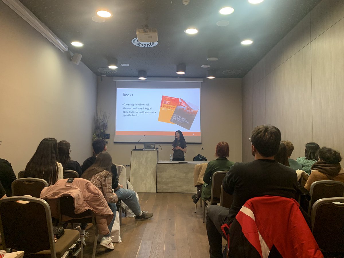 The EPSA Science Coordinator, Rahaf, is presenting the definition of Publications, Periodicals and also the differences between a journal, newspaper and a magazine. Also, she presented the importance of the DOI! #EPSAAC23 🧪