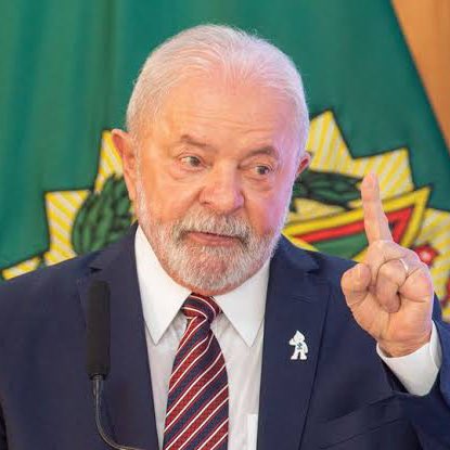 choquei's tweet photo. 🚨BRASIL: Após repercussão negativa, presidente Lula pressiona Ministério da Fazenda contra a proposta de acabar com a isenção de US$ 50.

Lula foi alertado pela primeira-dama de que essa medida era impopular. https://t.co/dfma1rzMeU