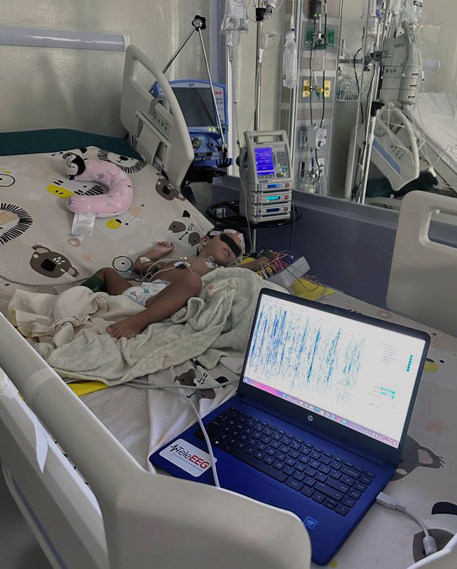 TeleEEG's tweet photo. Another ground-breaking global service by British charity TeleEEG® sees immediate paediatric ICU deployment in Santiago, Dominican Republic.

Full story: https://t.co/kdrCThBWxk #northeastengland #charity #lmics #neurology #neurophysiology #epilepsy #eeg #teleeeg https://t.co/Wxu2GRWNfo