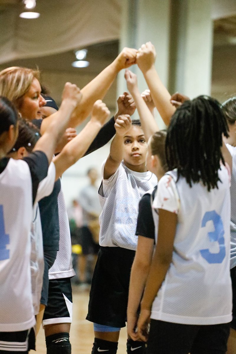 Had the pleasure of coaching these 5th grade girls @WPABruinsTipOff even when they were down they never gave up💪🏽 #gritanddetermination #bruinsnation 
📸 @DreamShotsMedia