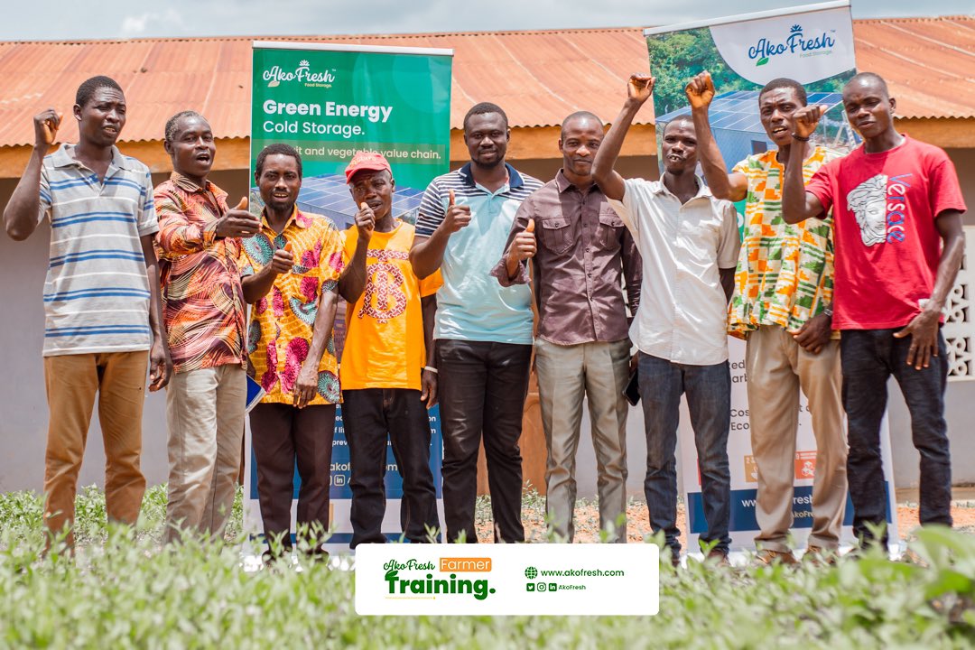 akofresh_co's tweet photo. 🌱🌾 Our farmer training event last week was a success, as we learned, shared, and adapted climate resilience strategies. Here's to a brighter future for sustainable farming! 

#AkoFreshFarmerTraining #SustainableFarming #communitygrowth https://t.co/fiDb57ah4T