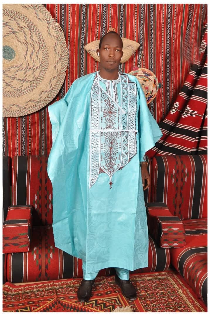 Il est tout simplement insensé de faire de l’opposition à la médiocrité, c’est se rabaisser.

Au bout de compte, tu risques d’être plus médiocre que la médiocrité car c’est à partir d’une base médiocre que tes réactions inévitablement médiocres se produiront.