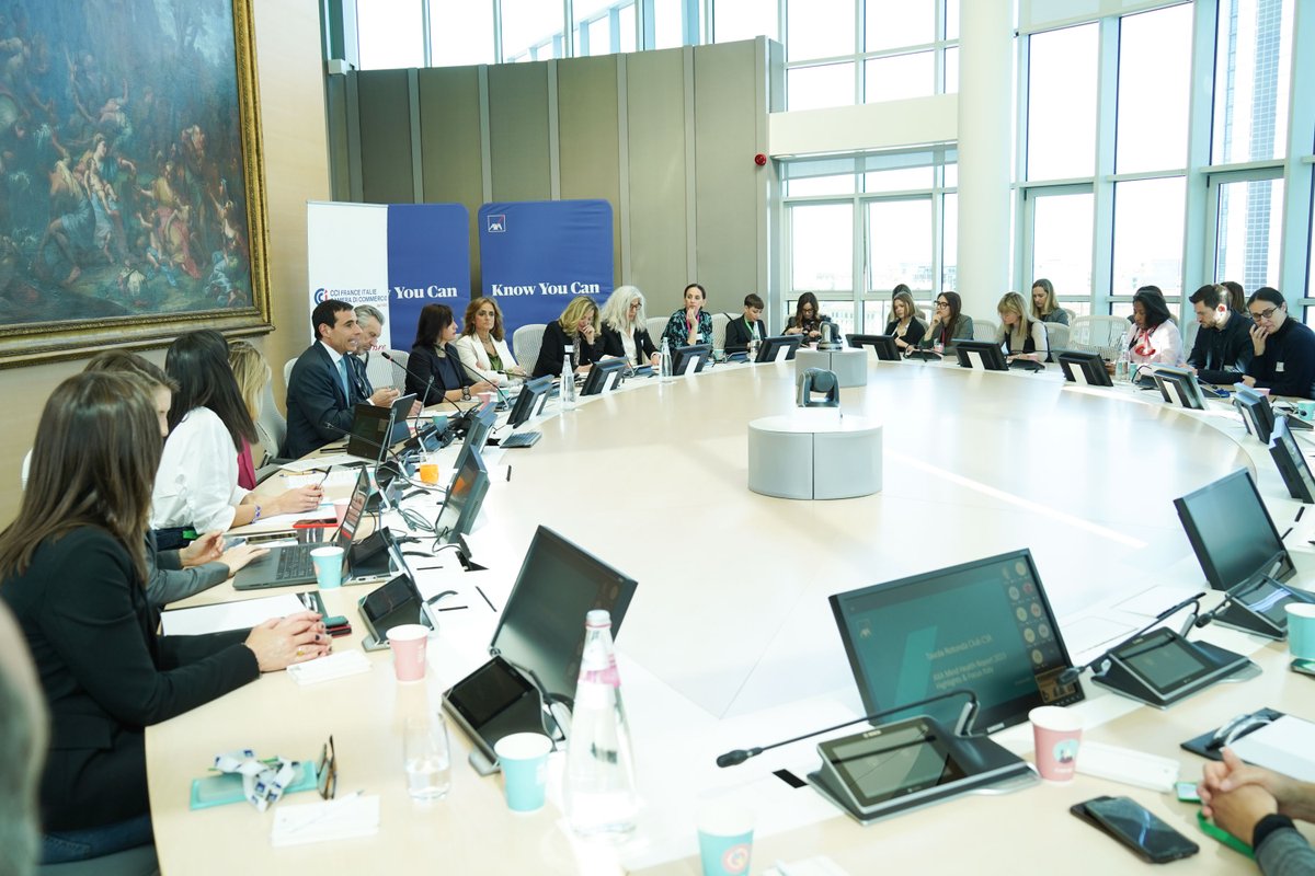 CCIFranceItalie's tweet photo. [CLUB CSR] Quando si parla di #MindHealth non basta essere a conoscenza dello stato di #salute o di soddisfazione dei dipendenti. Occorre creare una consapevolezza diffusa, per attivare un reale processo di cambiamento.

Rivivi l'evento ▶️ https://t.co/7aTIepv6Xl
@AXAItalia https://t.co/u2VpIhMYV8
