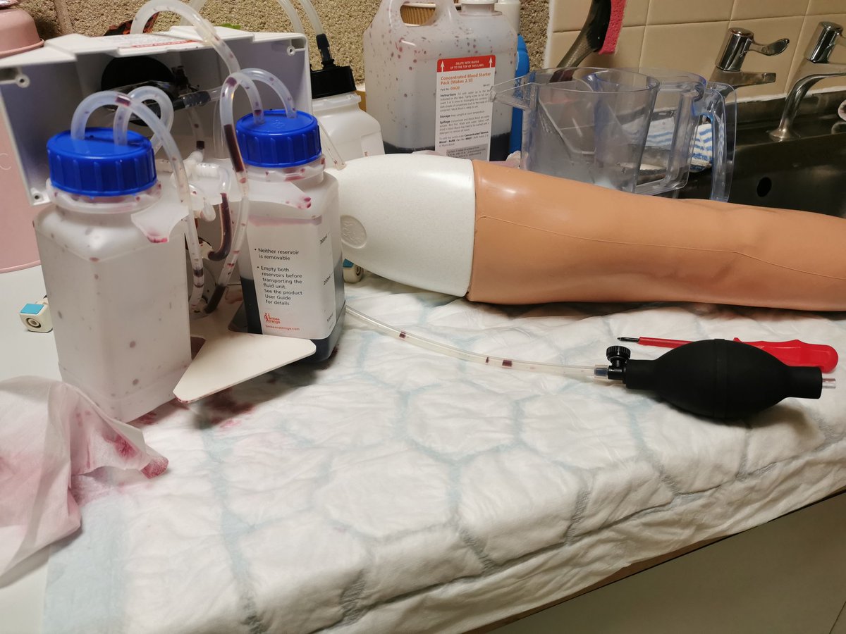 UHNM_Sim's tweet image. After a lovely week off I'm easing myself in with a therapeutic morning of cleaning and fixing. #jackofalltrades #SimTechLife