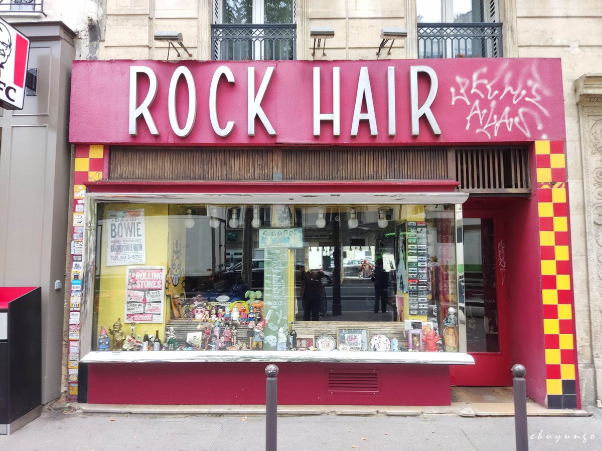 clodofclay's tweet image. Les salons de coiffure adorent les jeux de mots ! 
N'est-ce pas ? J'en ai pas mal. #devanture #storefront