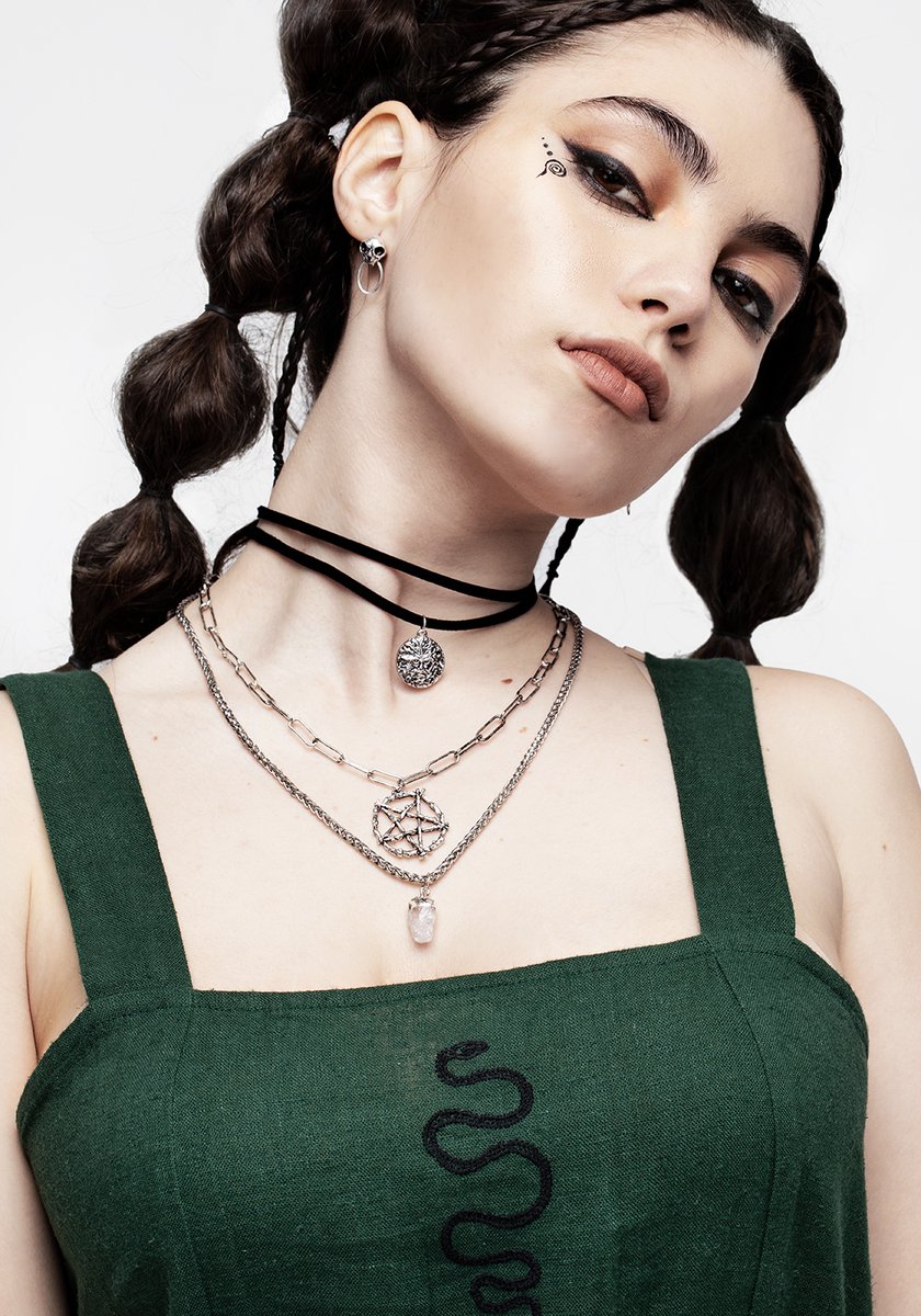 disturbiaco's tweet photo. Silver, silver, read all about it ⛓️🗞️

All new hardware and jewellery out now ✨

https://t.co/FxFqdF17aY

#disturbiaclothing #disturbiacommunity #altfashion #gothicfashion #altfeed https://t.co/T02GsYtCze
