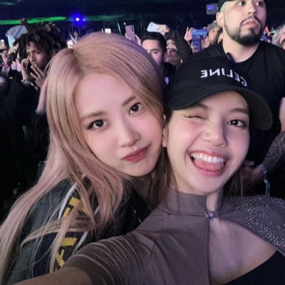 uItrse's tweet photo. #NewProfilePic https://t.co/VjmYQI9mSq