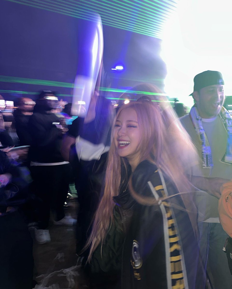 너무 좋음🖤🖤🖤 #로제 #ROSÉ