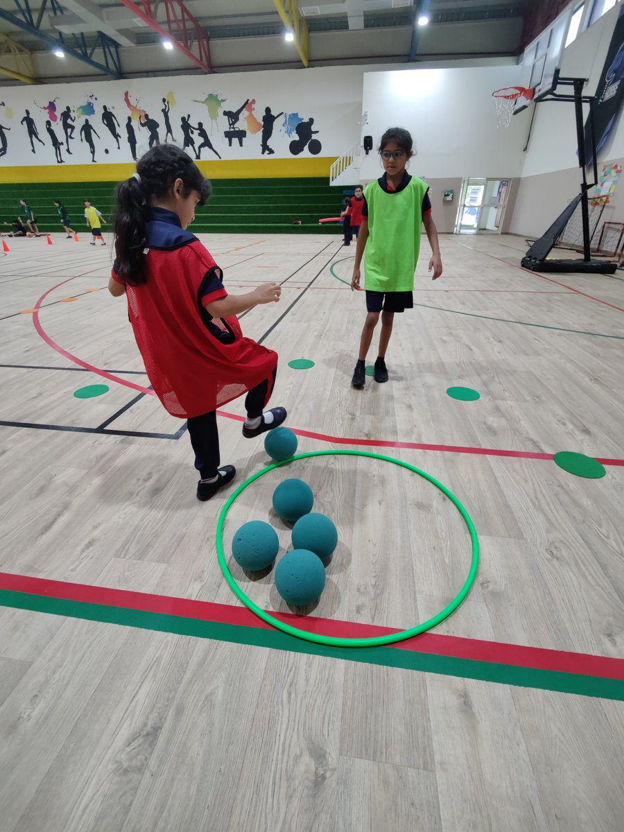AIS_Grade3's tweet photo. Today grade 3 students played a fun game of Capture the Flag with football adaptions to improve their dribbling skills.⚽️

#AISGrade3 #AISPrimarySch #AISHPE https://t.co/qPeQjt0RvW