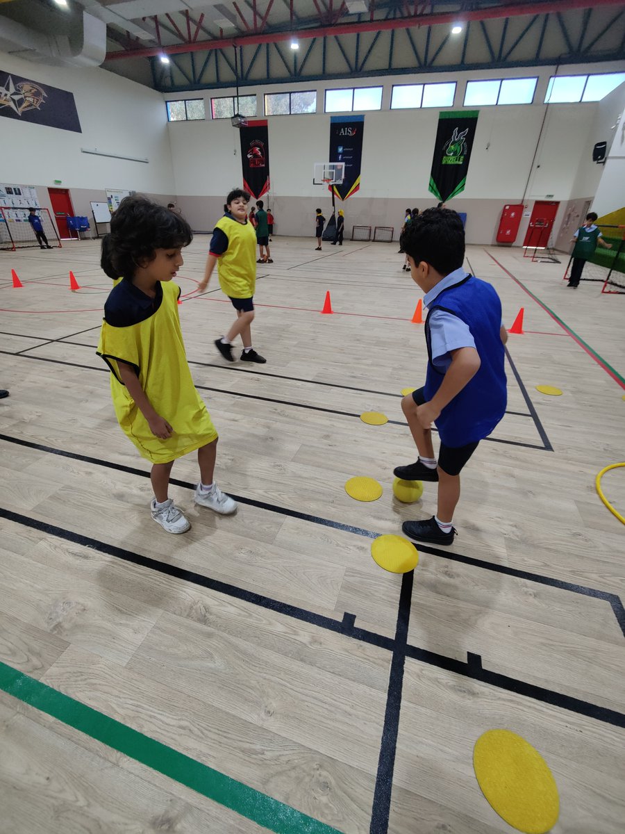 AIS_Grade3's tweet photo. Today grade 3 students played a fun game of Capture the Flag with football adaptions to improve their dribbling skills.⚽️

#AISGrade3 #AISPrimarySch #AISHPE https://t.co/qPeQjt0RvW