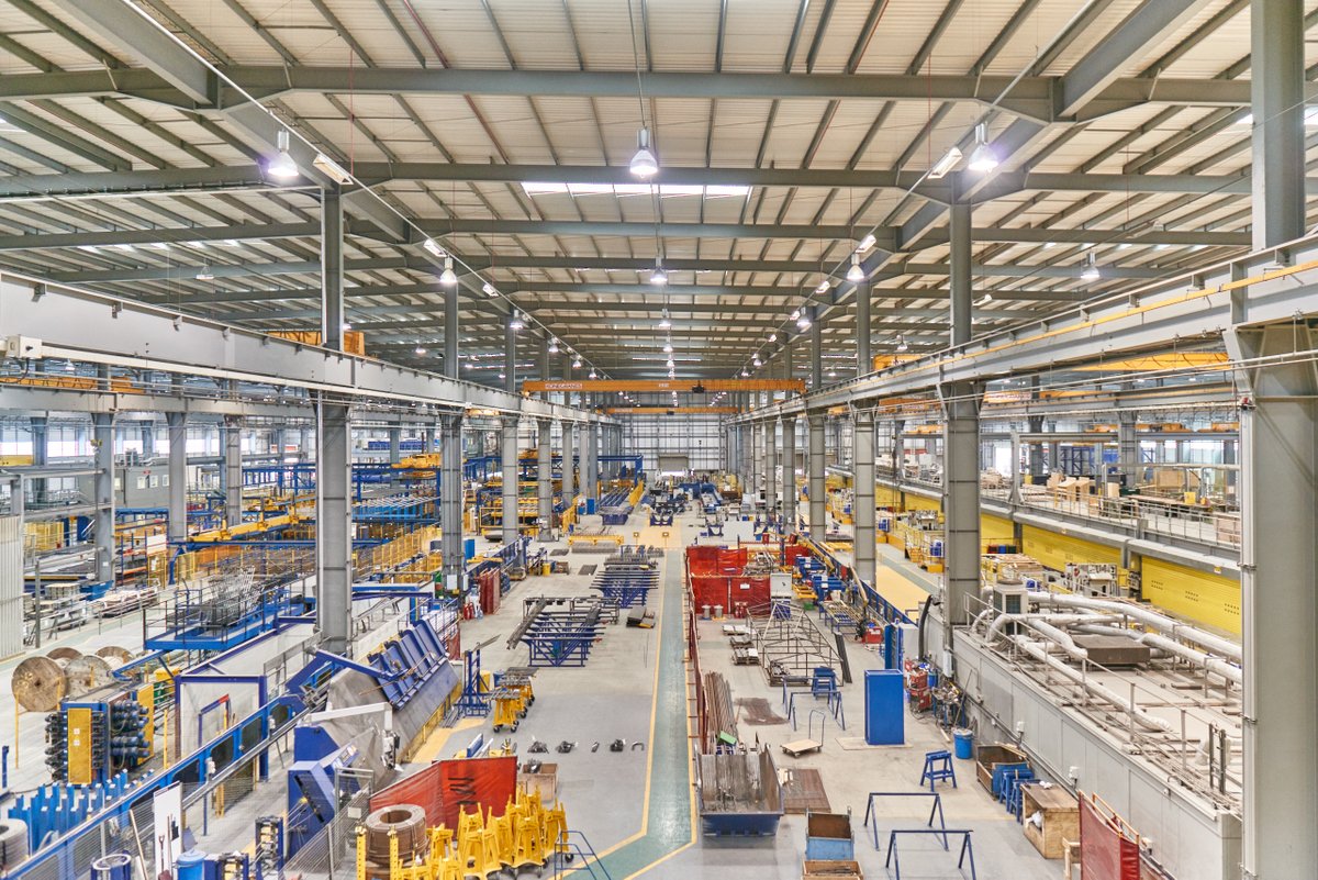 TheAMRC's tweet photo. #Construction company @Laing_ORourke, is set to slash its #carbonemissions by an estimated 28 per cent as it switches to a #lowcarbon option on new UK projects.

@TheAMRC engineers supported the project, which involved #digitalsimulation expertise.

👉https://t.co/75dri9cwde https://t.co/EDVL4EV8iB