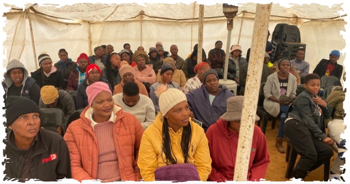 terragrn's tweet photo. Community is a core pillar in TERRAGRN socio-economic development model. All of TERRAGRN’s agroforestry staff live within the neighbourhood of the pilot site. TERRAGRN is stimulating economic activity in the local region through the hiring &amp; purchase of  equipment.
#TERRAGRN https://t.co/vkHLlz6Hfx
