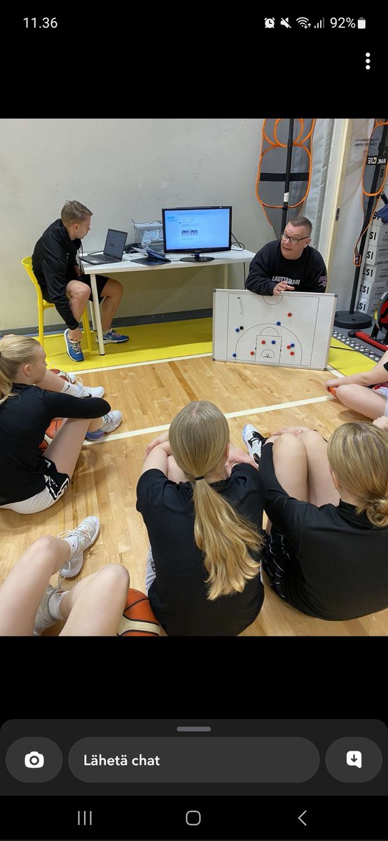 leikas toni tweet media