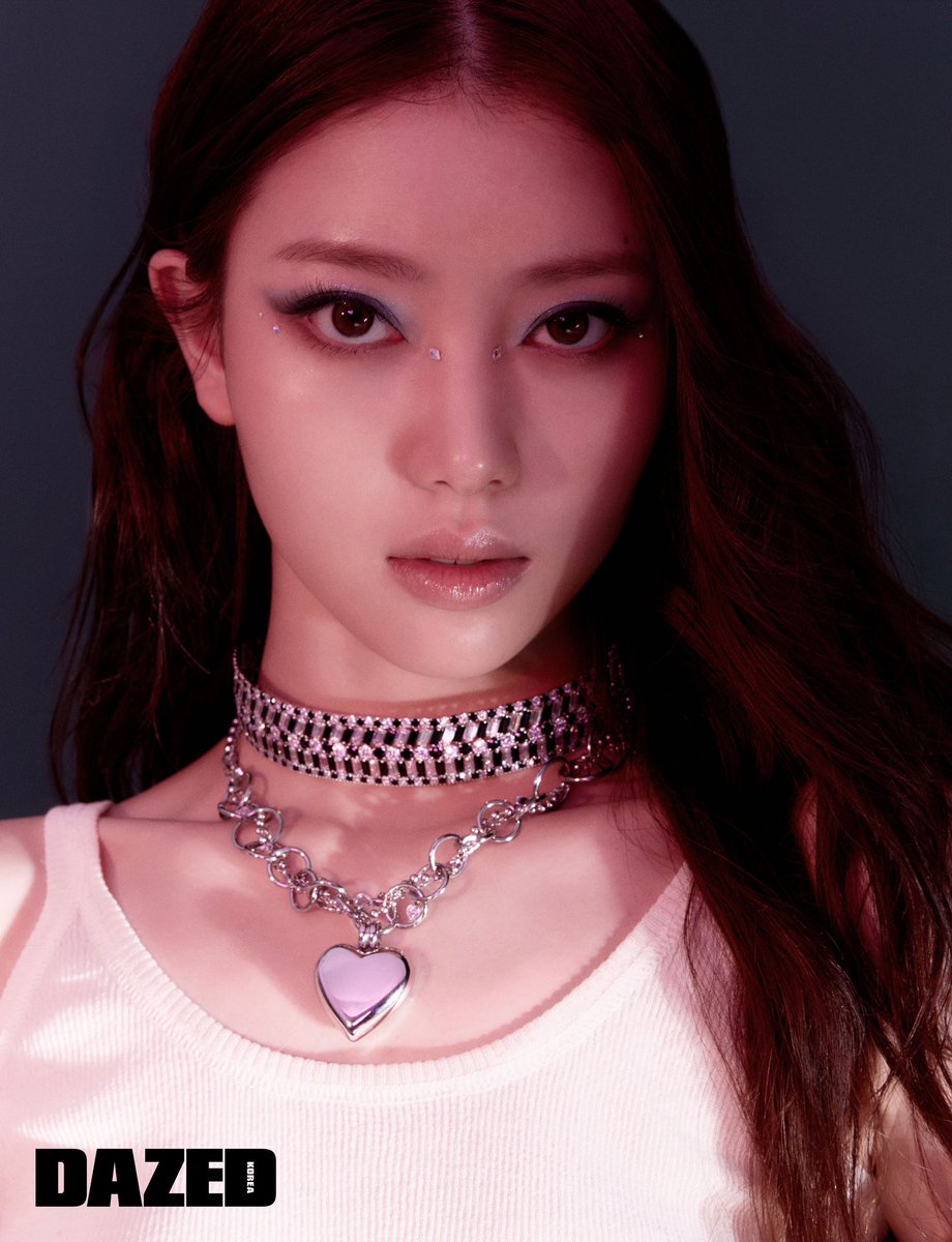 DazedKorea's tweet photo. CHEEKY CHEEKY VILLAIN
 
빌런은 뭐든 될 수 있어. 케플러 유진, 샤오팅, 채현, 휴닝바히에, 예서의 솔직하고 엉뚱한 면모.
 
#Kep1er #YUJIN #XIAOTING #CHAEHYUN #HUENING_BAHIYYIH #YESEO #케플러 
 
더많은 화보와 인터뷰는 <데이즈드> 5월호에서 만나볼 수 있습니다. https://t.co/rolr2YkUjQ