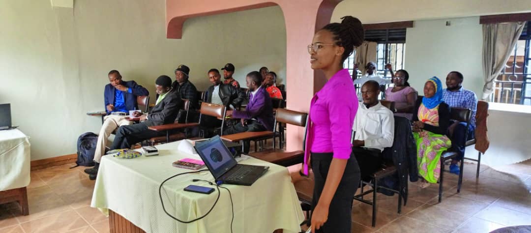 YfcUganda's tweet photo. Protect your privacy with a data detox!
Take control of your digital presence by regularly reviewing your privacy settings & limiting data sharing.
Thrilled to be part of the first cohort of the @RwiziN training of trainers for #CSO actors with the
#DataDetox kit.
@Info_Activism https://t.co/xBZjjz9OXm