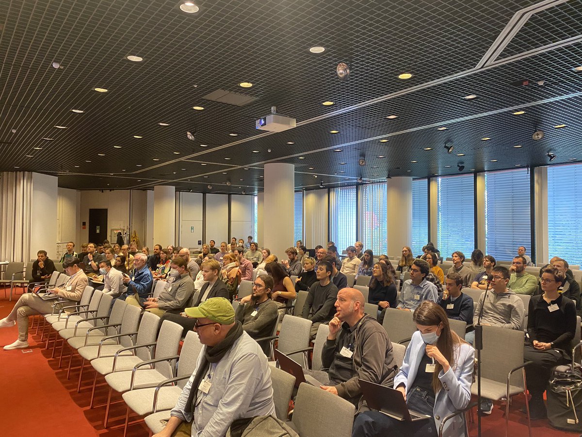 First session on Integrative Pathway Modelling at the #MALISconf is about to start. Great to see a large crowd for for the talk of Marija Cvijovic on aging.