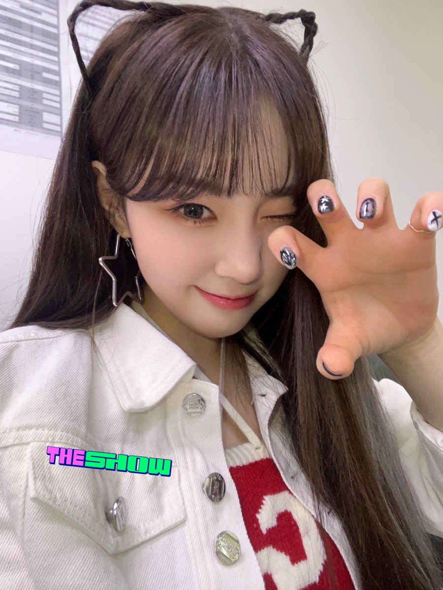 chaehyunhours's tweet photo. 🐯 https://t.co/j1ternMgdY