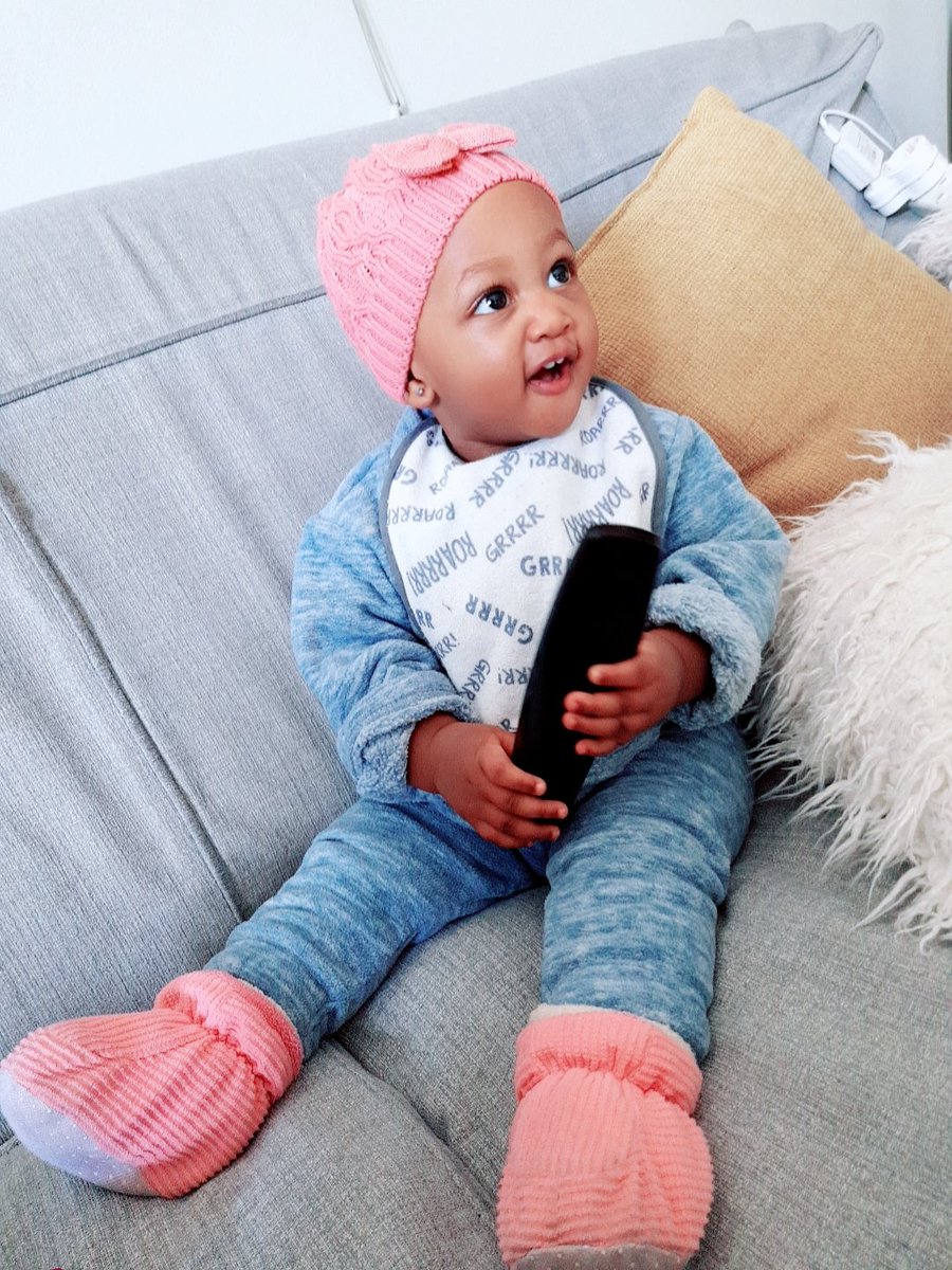 PabeeMogopa's tweet image. I love my baby girl so much. I often imagined how it would feel but I could've never ever dared to fathom. And its everything I dreamed but multiplied by 1000 fuzzy wishes. It's sickening 🙉