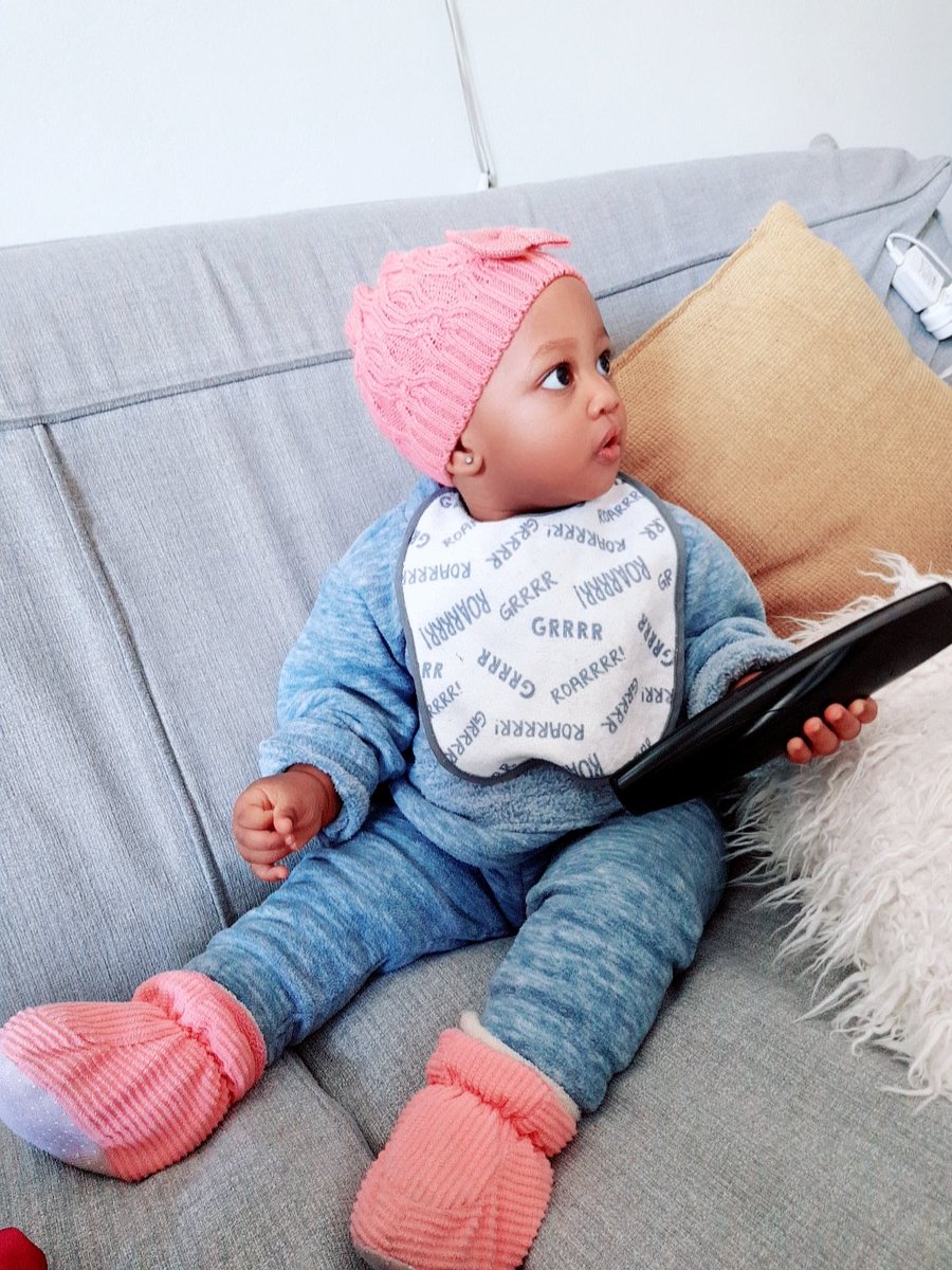 PabeeMogopa's tweet image. I love my baby girl so much. I often imagined how it would feel but I could've never ever dared to fathom. And its everything I dreamed but multiplied by 1000 fuzzy wishes. It's sickening 🙉