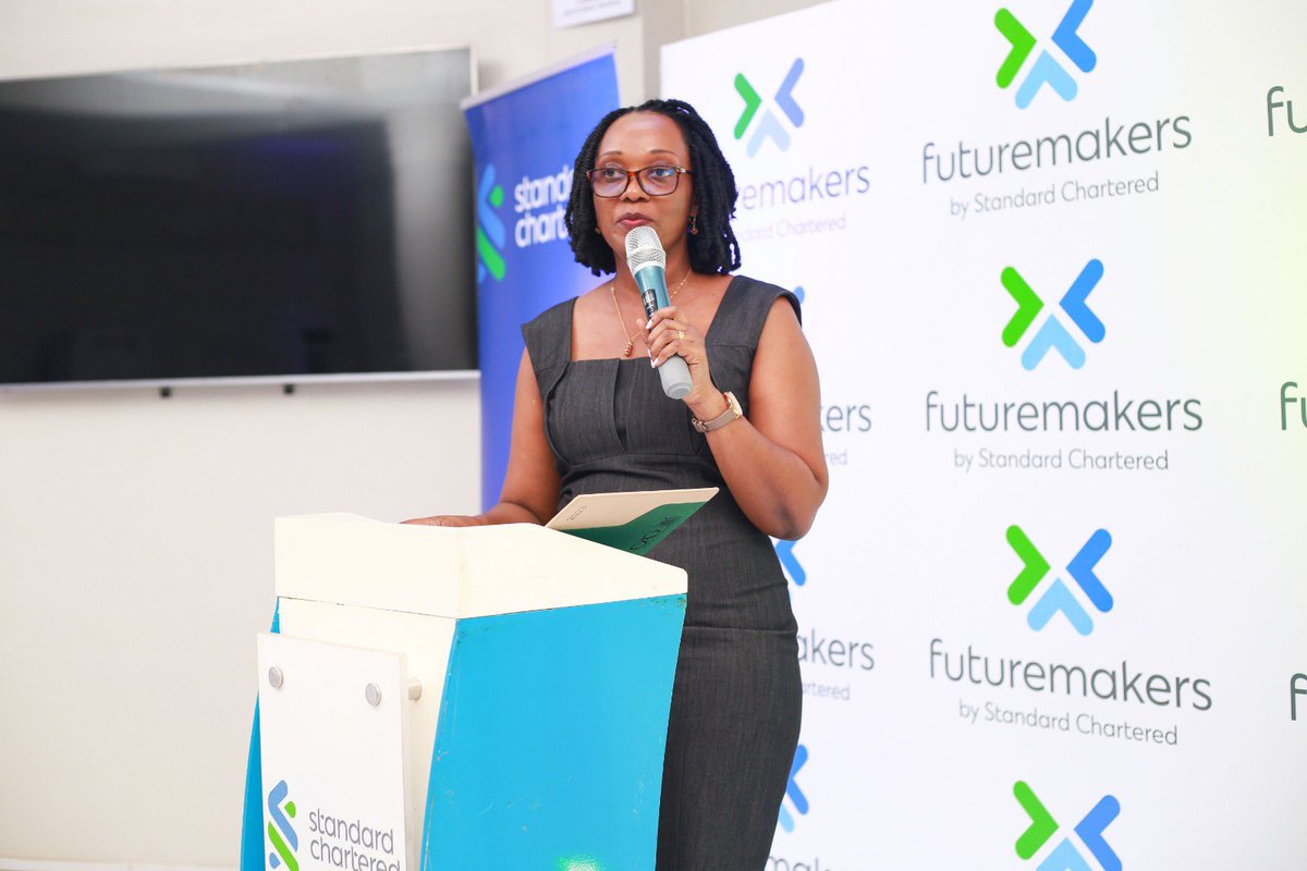 shillahshan's tweet image. Ms Lynnette Akol the CEO of Crystal Ice said that they have identified 3 communities in the Northern Ugandan and 2000 people to work with. 

Courtesy of @Challenges_UG 

#YouthToWorkUg #SCFuturemaking