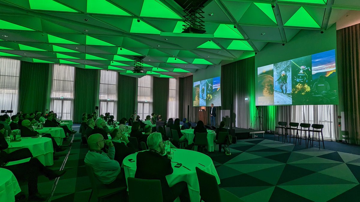 I request the highest five 🙌🏼 for @lorenzphil09 presentation at #neo4j #graphsummit #munich about the amazing work of <a href="/Basecamp_Res/">Basecamp Research</a> - you guys rock!