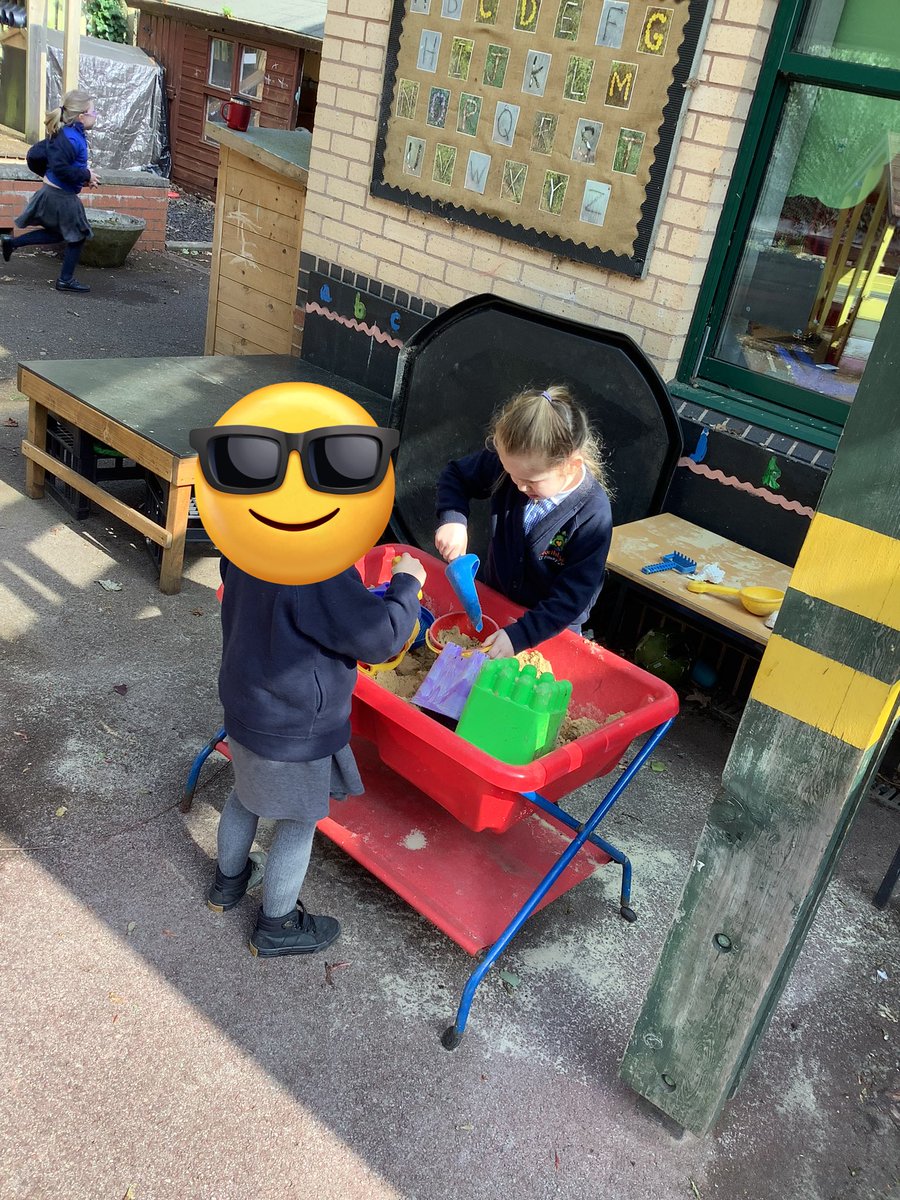 Reception have been making the most of the spring sunshine this morning, in our outside area. Music making, fishing, sand castle building and designing obstacle courses, are just a few things that have been happening!