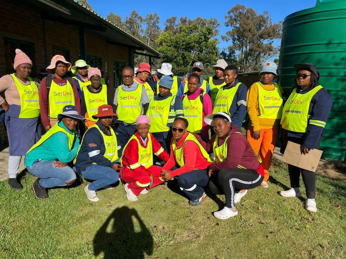 SerDev7's tweet photo. The SEF program gave jobs to over 1,200 previously unemployed people, helping them gain work experience and learn important skills. Between September 2022 and March 2023, 1291 trainees worked on the project. Read more about this initiative here. https://t.co/M9pSfBw81o https://t.co/1LR0Pk5WTX