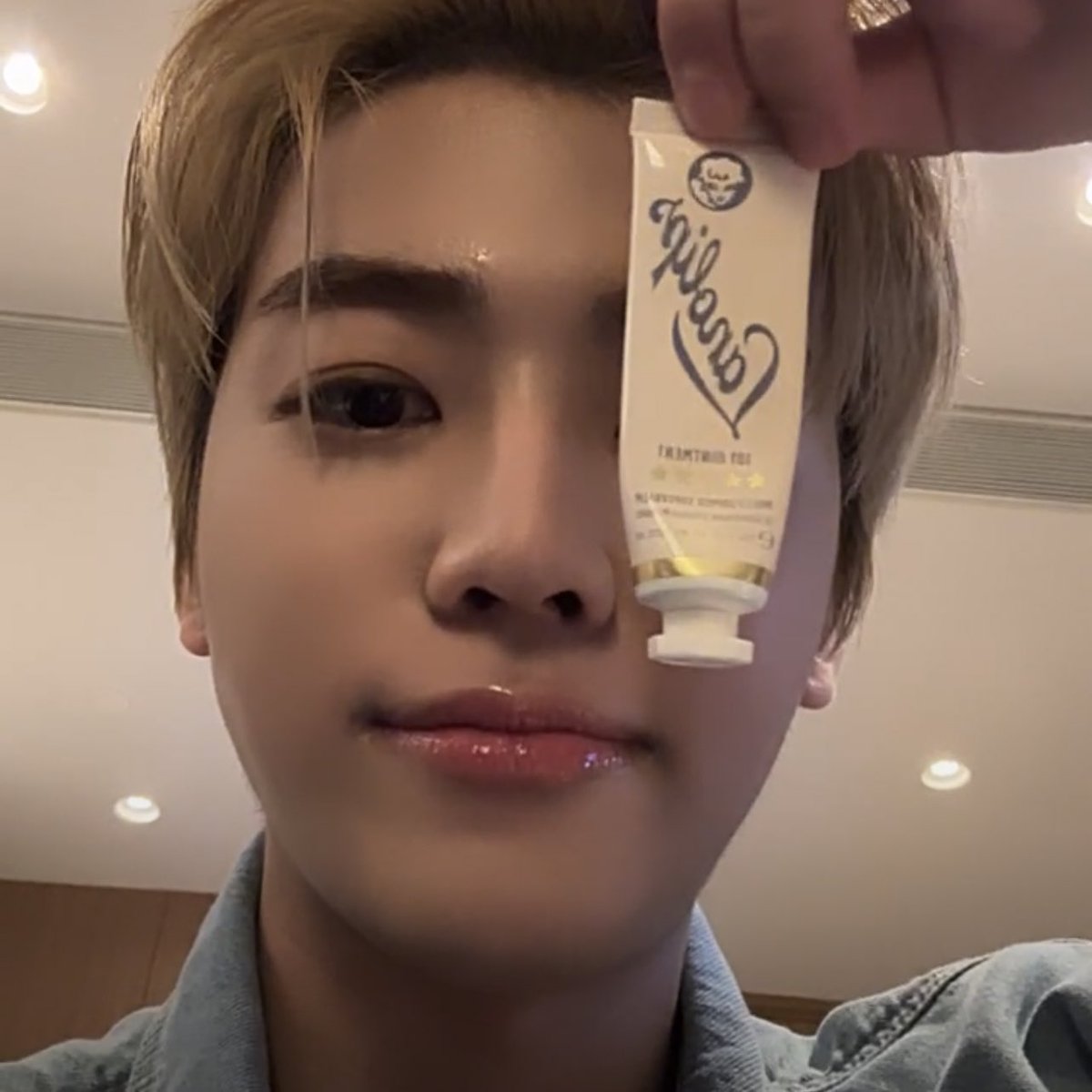 𝑩𝒖𝒈𝒈𝒆𝒖🧚🏻♂️ tweet media