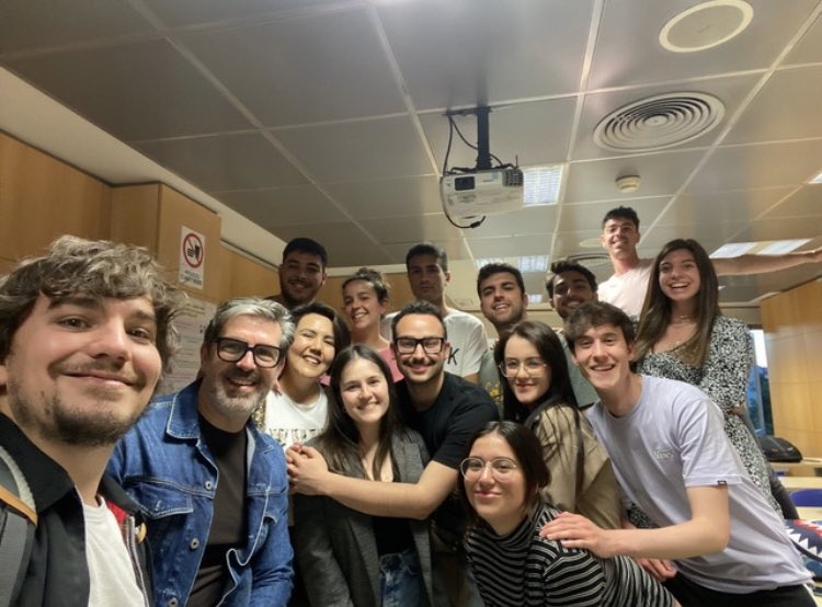 Ayer tuvimos el placer de tener con nosotros en el máster de #periodismo de tv de la <a href="/urjc/">URJC</a> y el @instituto_rtve a <a href="/_jcgallardo/">José Carlos Gallardo🎙</a> , José Carlos Gallardo. #informesemanal #50aniversario #informecumple50 #50añosinformesemanal