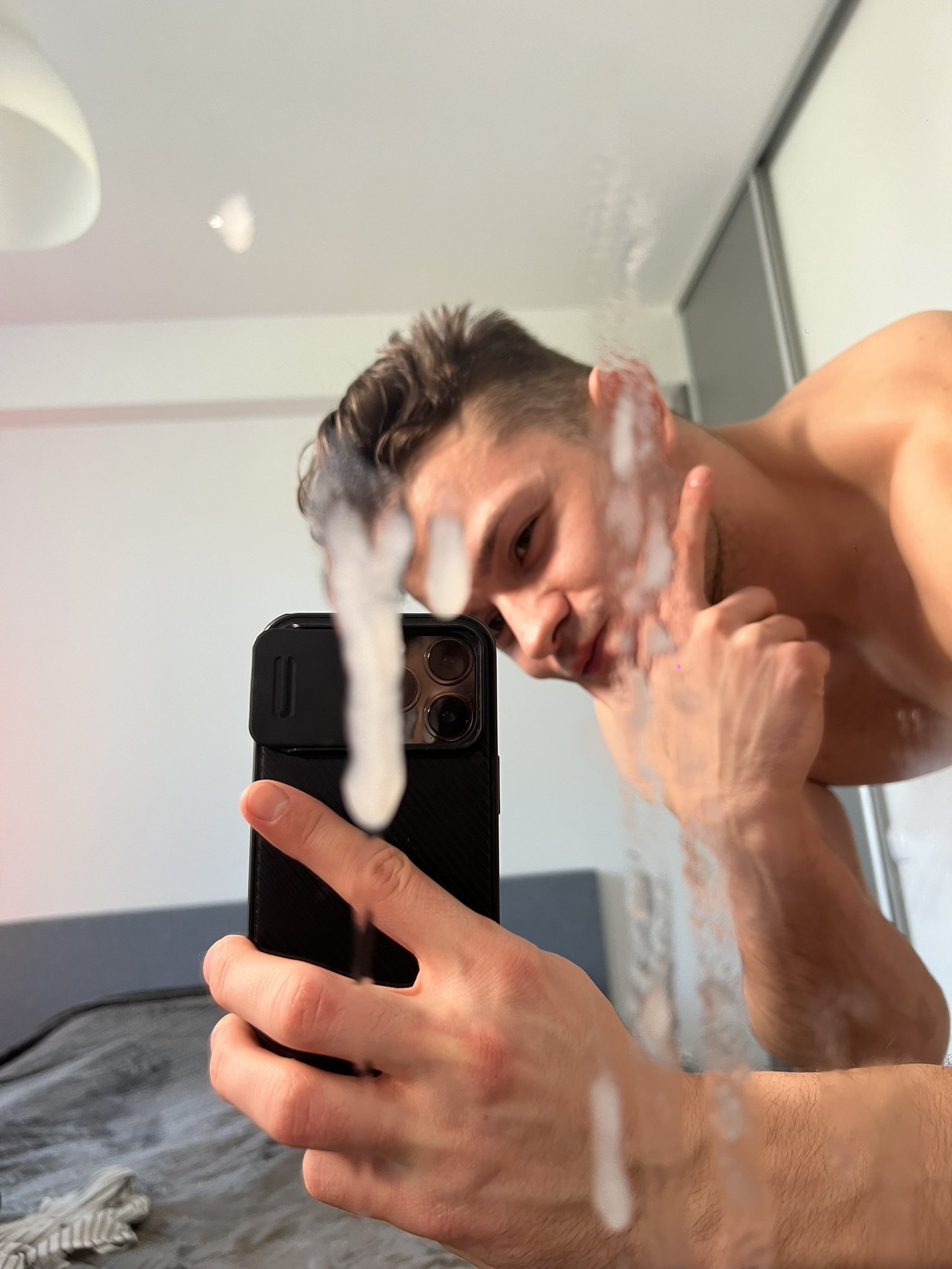 i made art with my cum..
tell me does it looks like a dick ???
soon will piost that in my onlyfans how