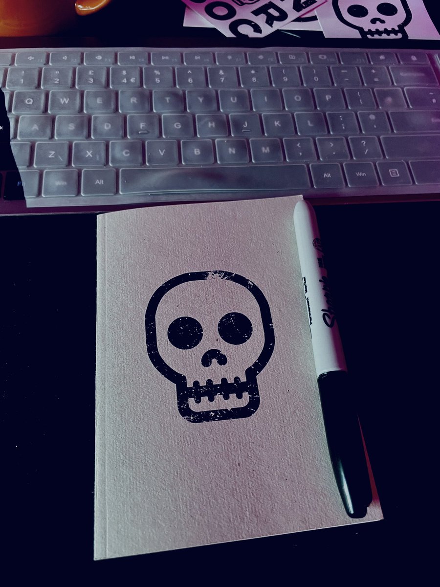 houseofsickhips's tweet photo. Love me a fresh notebook. https://t.co/uKLrA0h6lz